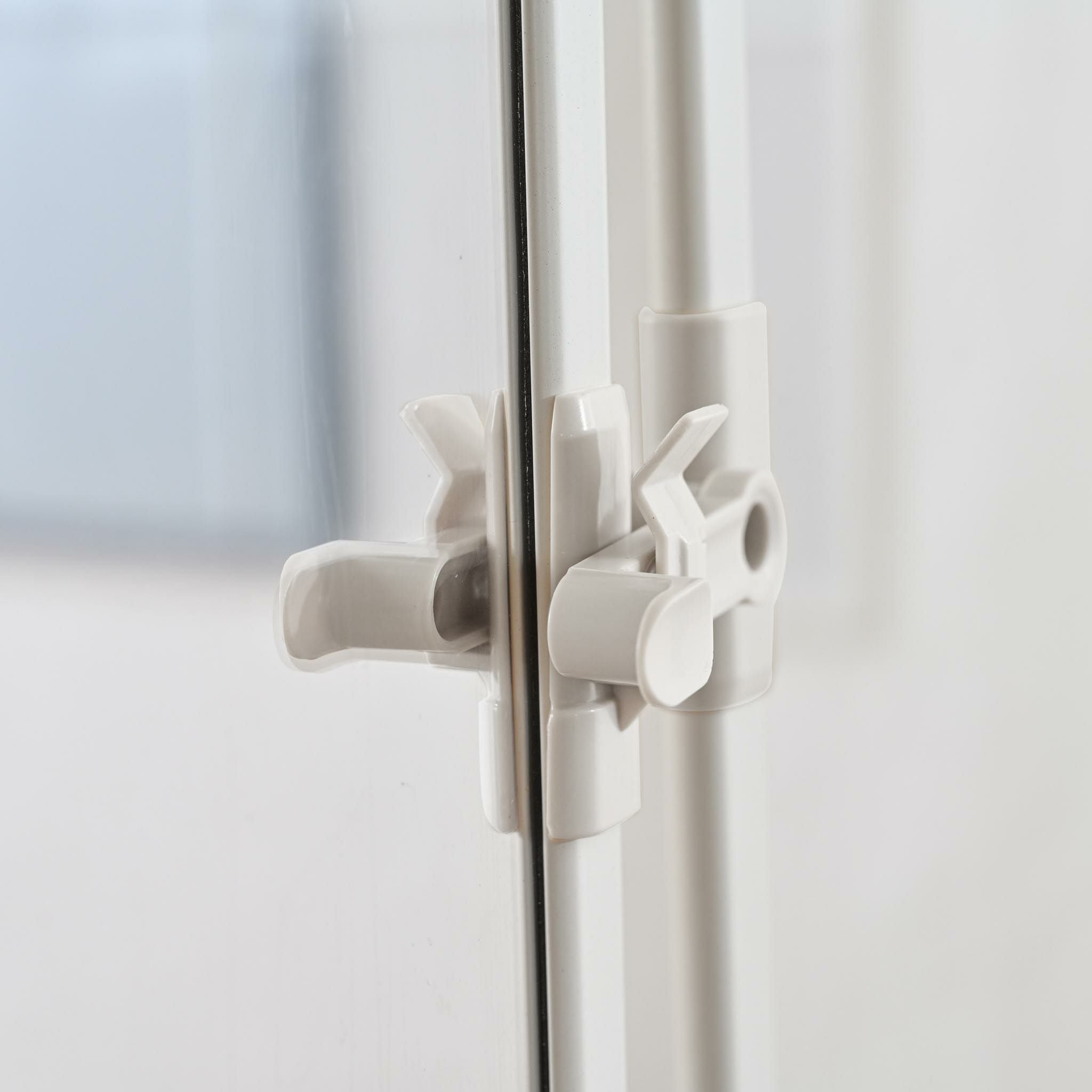 ねこ脱走防止ゲート にゃんドア クリア | KISSBABY